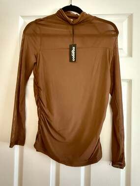 Zeagoo Women's Size Large Mesh Sheer Long Sleeve Mock Turtleneck Top.